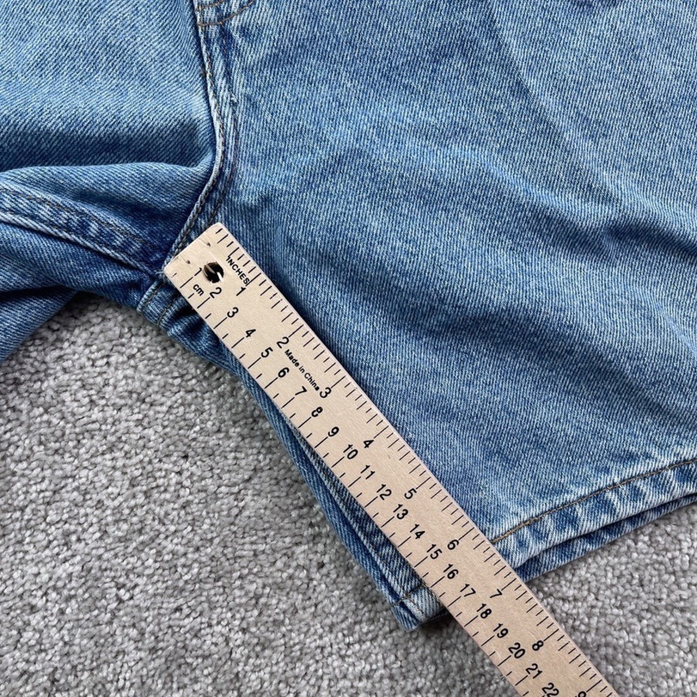 Vintage Levis Shorts Womens 14 Blue 950 Relaxed High Waist Mom Cotton Denim Y2K - Picture 8 of 11